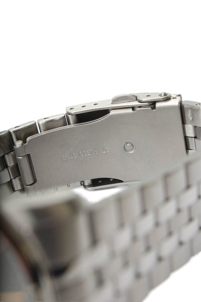 Wenger Mens Stainless Steel Urban Petit Classic 01.1741.106 Quartz Watch 42mm