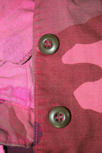 Riley Women Pink Camouflage Cotton Cargo Shorts Size M