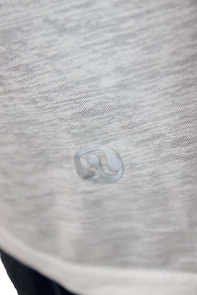 Lululemon Women Basic Tank White Round Neck Sleeveless Polyester Size 10
