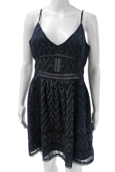 NBD Women Fit & Flare Blue Chevron V-Neck Sleeveless Knee Length Dress Size L