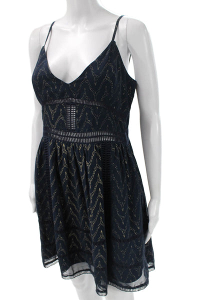 NBD Women Fit & Flare Blue Chevron V-Neck Sleeveless Knee Length Dress Size L