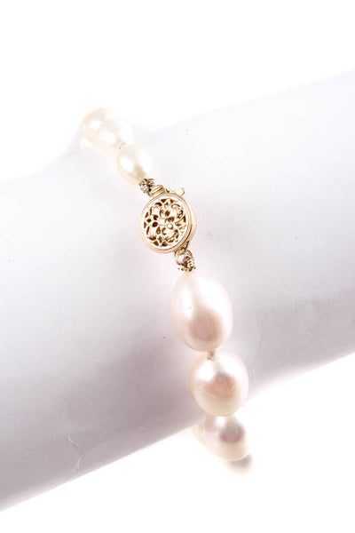 Chains and Pearls Womens White Icicle Pearl Bracelet