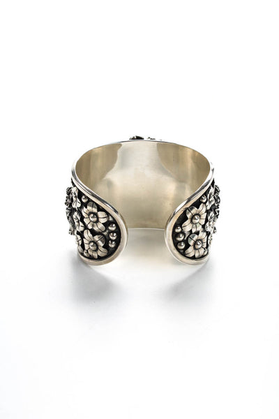 Designer Womens Silver Tone Wide Metal Floral Calavera Skull Cuff Bracelet