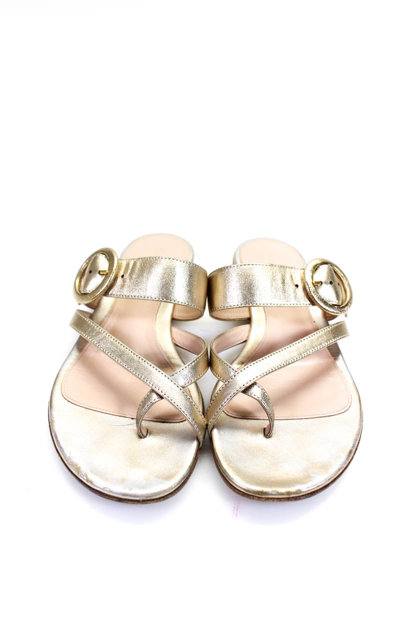 Buy Manolo Blahnik Susa Crisscross Metallic Flat Sandals - Gold At 60% Off  | Editorialist