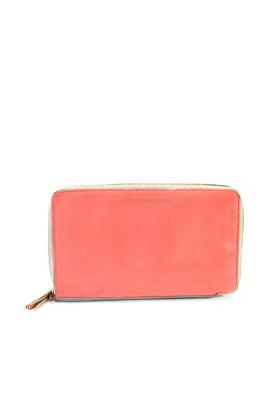 Marc By Marc Jacobs Womens Leather Two-Toned Full Zip Wallet Bright Pink