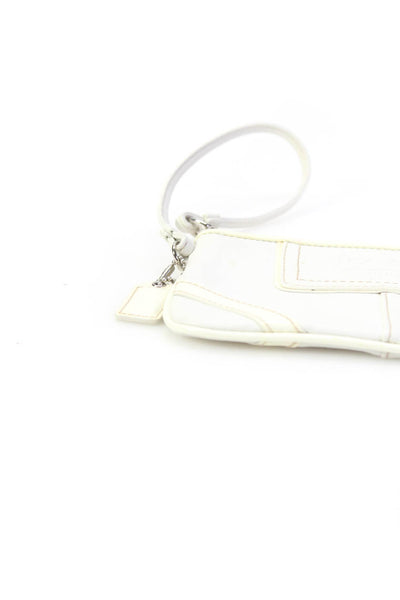 Coach Womens Leather Graphic Embossed Zipped Chained Wristlet Handbag White