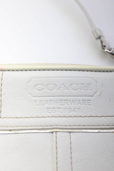 Coach Womens Leather Graphic Embossed Zipped Chained Wristlet Handbag White