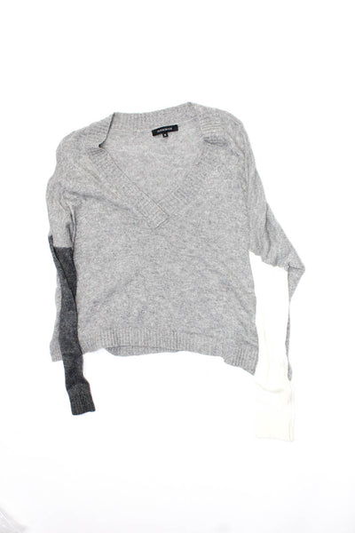 Olivaceous Womens V Neck Knti Sweater Floral Shirt Gray Black Size Medium Lot 2