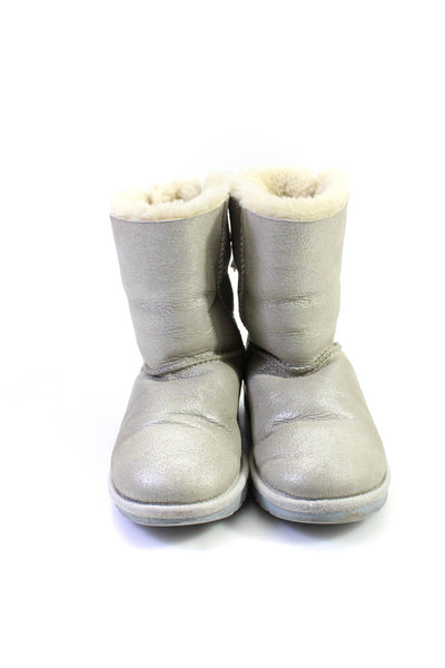 Ugg Childrens Girls Metallic Suede Bow Classic Short Boots Silver Size 5