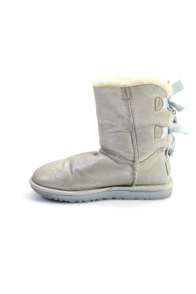 Ugg Childrens Girls Metallic Suede Bow Classic Short Boots Silver Size 5