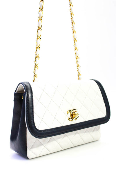 Chanel Womens Quilted CC Turnlock Vintage Flap Handbag White Navy C23070203