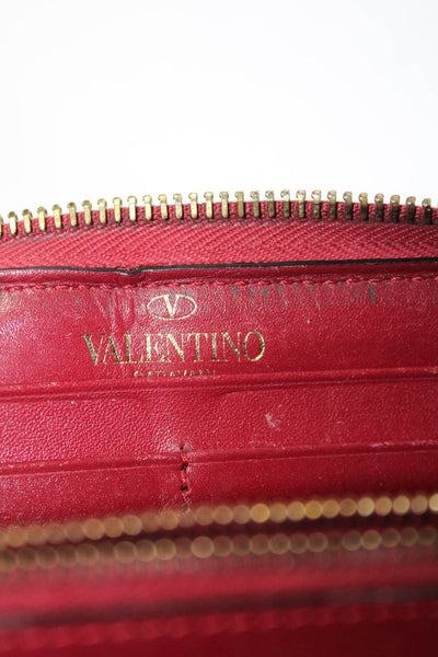 Valentino Garavani Womens Rockstud Zip Around Leather Continental Wallet Red