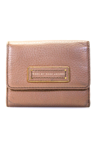 Marc By Marc Jacobs Womens Leather Snap Closure Tri Fold Wallet Brown