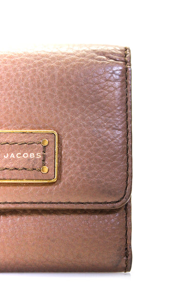 Marc By Marc Jacobs Womens Leather Snap Closure Tri Fold Wallet Brown