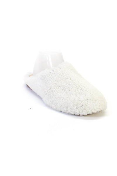 Porte & Paire Womens White Fuzzy Slip On Flat Slippers Shoes Size 9