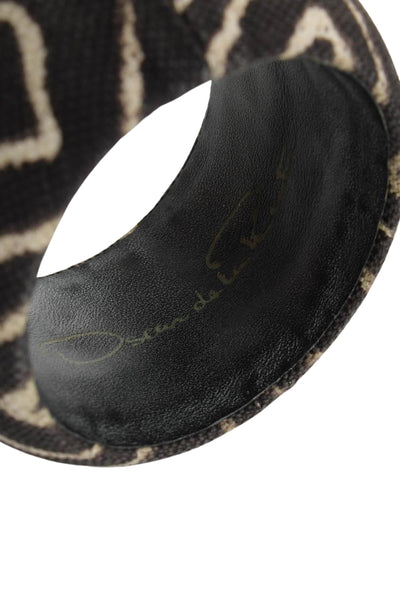 Oscar de la Renta Womens Linen Zebra Print Wide Bangle 2.5"