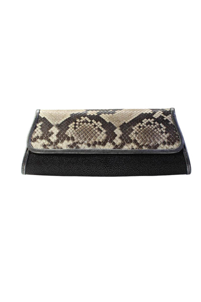 Jalda Womens Snakeskin Embossed Flap Stingray Clutch Handbag Black Brown