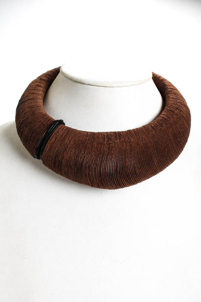 Urban Zen Womens Leather Disc Magnetic Collar Necklace 12"