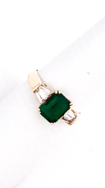 Designer Womens 14K Yellow Gold 1.20ct Lab Created Emerald 3 Stone Ring 1.50CTW