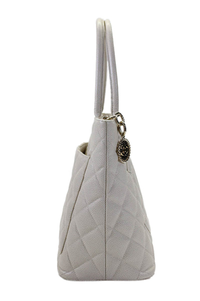 Chanel Womens White Leather Quilted Medallion Tote Bag Handbag