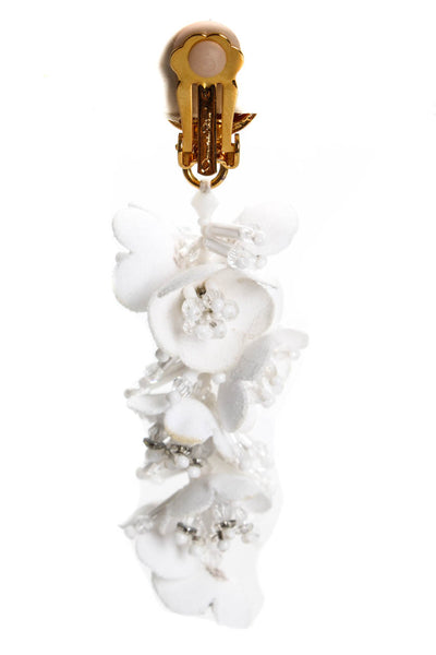 Oscar de la Renta Womens Gold Tone White Fabric/Beaded Flower Dangle ClipOn Earr