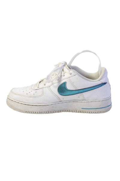Nike Boys Lace Up Perfoated Metallic Logo Air Force 1 Sneakers White Size 7