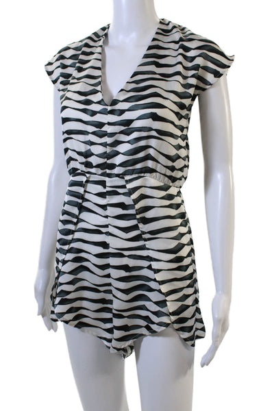 Elliatt Women's V-Neck Short Sleeves Tie Back Shorts Romper Striped Size XS