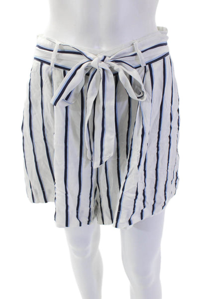 BB Dakota Women's Hook Closure Pleated Front Dress Shorts Striped Size L