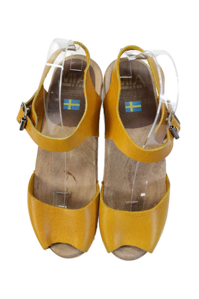 MIA Womens Open Toe Silver Tone Buckle Strap Sandals Yellow Size EUR 38