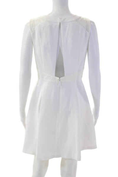 BCBGeneration Women Fit & Flare Dress Sleeveless White Knee-Length Size 6