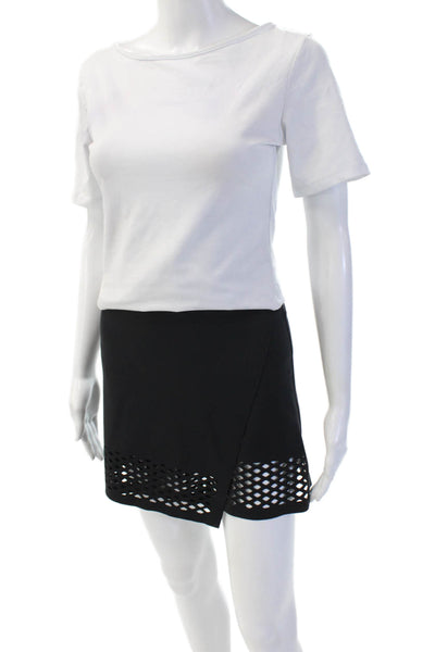 Lululemon Women Mini Wrap Skirt Black Geometric 55% Lycra Size 2