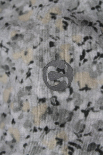 Lululemon Unisex Gray Camo Shorts 86% Polyester 14% Spandex Size 2