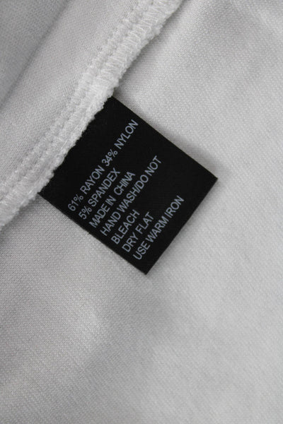 Toccin Women Basic White Tank Top Crew Neck Size S