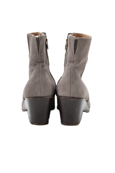 Gentle Souls Womens Side Zip Block Heel Suede Ankle Booties Gray Suede Size 6