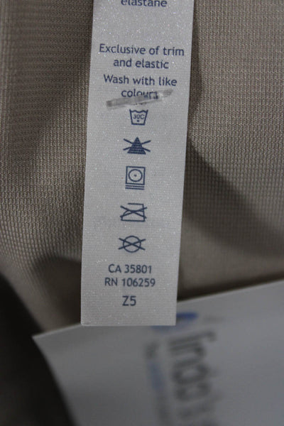 Lululemon Women Athletic White Geometric Drawstring Shorts Size 6