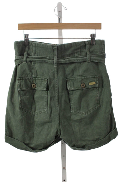 Le Superbe Women Green Paperbag Cotton Blend Shorts Button Size 2