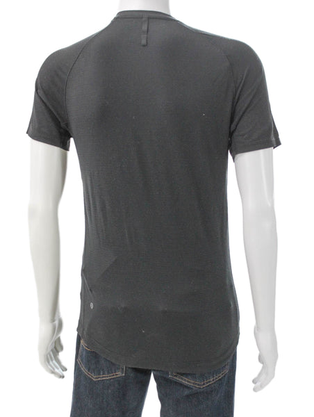 Lululemon Mens T-Shirt Gray Polyester Blend Crew Neck Short Sleeve Size S