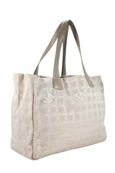 Chanel Womens Monochrome Monogram Print Handbag Light Pink