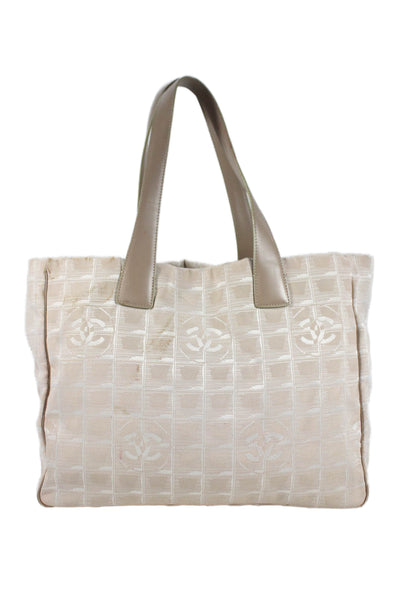 Chanel Womens Monochrome Monogram Print Handbag Light Pink
