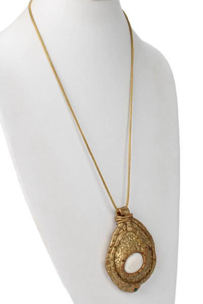 Cleo + Cat Womens Gold Tone Polymer Clay Howlite Organic Pendant Necklace 26"