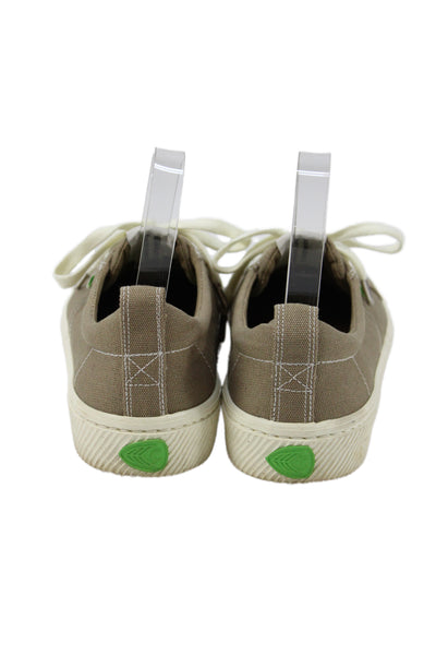 Cariuma Womens Canvas Cap Toe Low Top Sneakers Shoes Brown Size 8