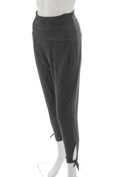 Beyond Yoga Womens Capri Leggings Gray Size XS