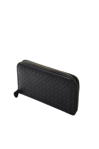 Bottega Veneta Womens Intrecciato Zip Around Closure Wallet Black