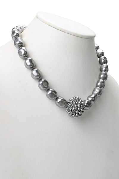 Barbara Packer Vintage Womens Gray Tone Imitation Pearl Strand Necklace 19"