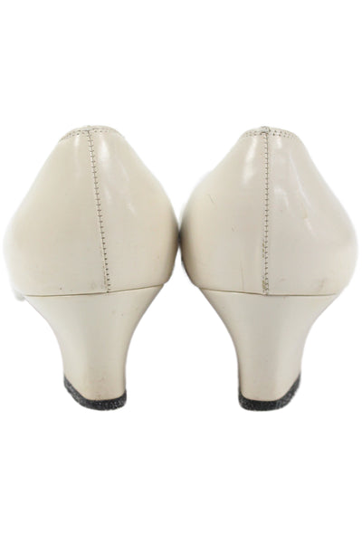 Salvatore Ferragamo Womens Leather Slide On Pumps Off White 7.5 B