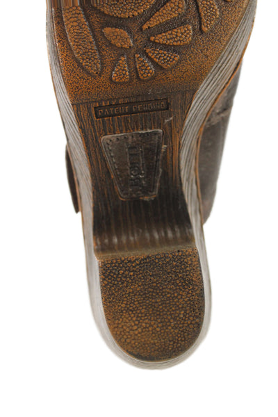 Born Womens Leather Buckle Detail Platform Clog Heels Silver Size 9