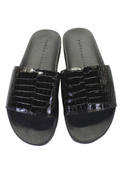 Freda Salvador Womens Croc Embossed Slide On Sandals Black Size 8