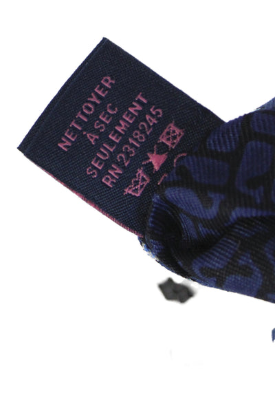 Vineyard Vines Mens Silk Whale Flag Print Necktie Blue Red