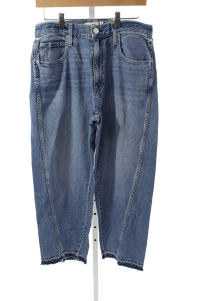 Amo Womens Cropped Blue Jeans Size 28