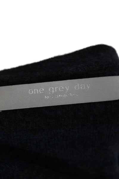 One Grey Day Womens Blue Striped Scoop Neck Pullover Sweater Cutout Size M